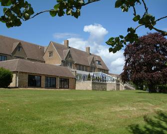 Cricklade House Hotel, Sure Hotel Collection by Best Western - Swindon - Edificio
