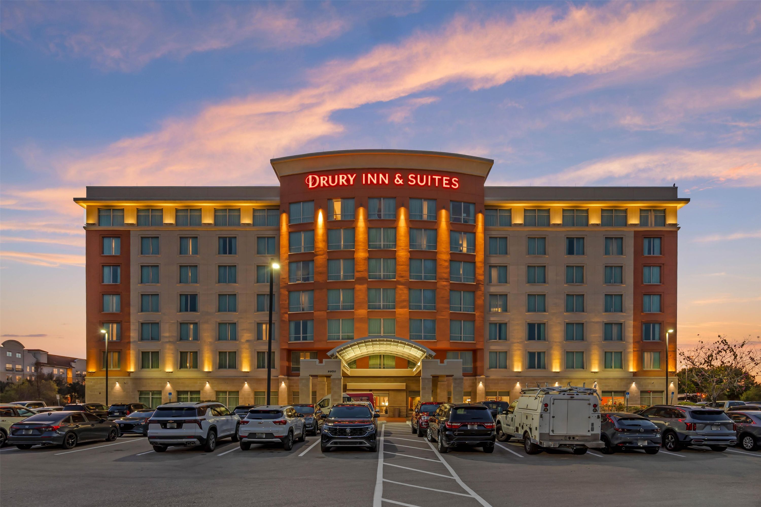 Drury Inn & Suites Fort Myers Airport FGCU - פורט מאיירס - בניין