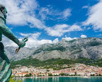 Aparthotel Miramare - Makarska
