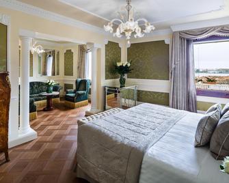 Baglioni Hotel Luna - The Leading Hotels of the World - Venetsia - Makuuhuone