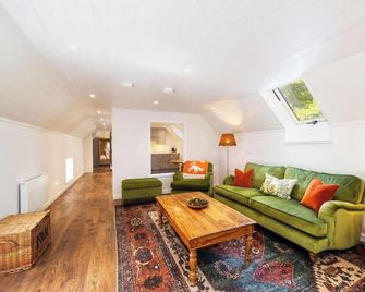 The Byre, Countryside Home - Alford - Sala de estar
