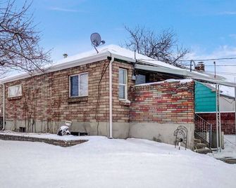 The Oakley House - Salt Lake City - Building