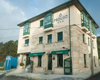 Pensión O Prouso - Carnota - Edificio