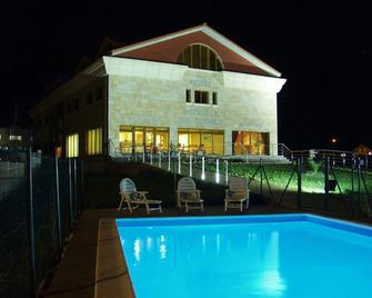 Hotel Estrella del Alemar - Laredo - Zwembad