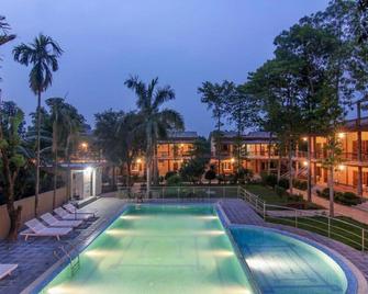 Jungle Safari Lodge - Bharatpur - Pool