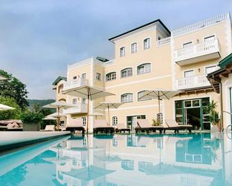 Single room superior - Hotel Eichingerbauer - Mondsee - Pool