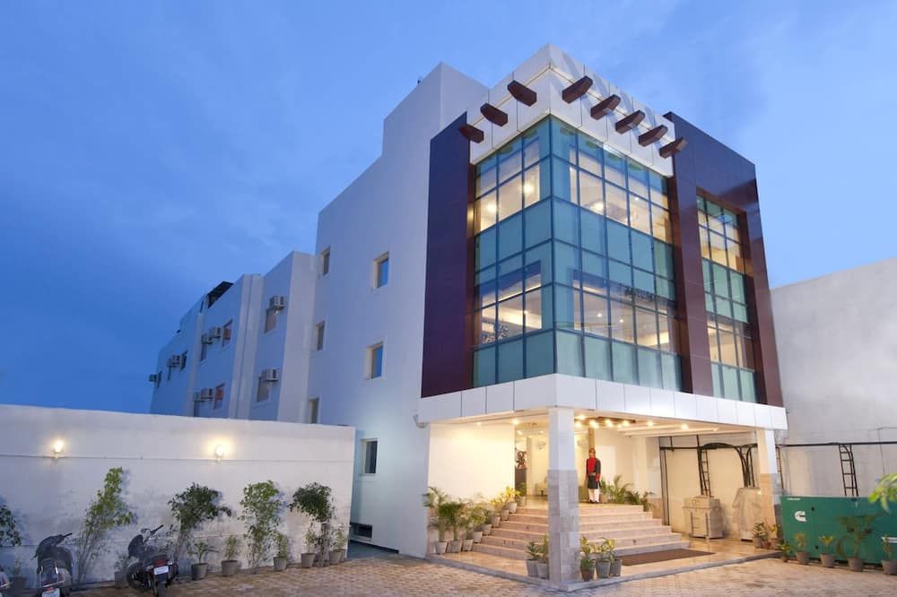 Hotel Deviram Palace - Agra - Byggnad