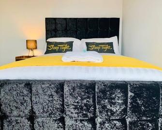 The Bridgewater Studio @ The Gathering - Sleeps Up To 4 - Sale - Bedroom