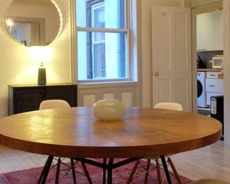 1830's Historic Merchant House On The Pa - New York - Dining room
