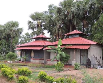 Chottoneer Homestay. - Bolpur - Building