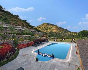 Kumbhalgarh Safari Camp by Trulyy - Rājsamand - Piscina