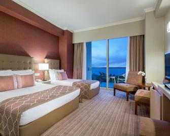 Acapulco Resort Convention Spa - Kyrenia - Bedroom