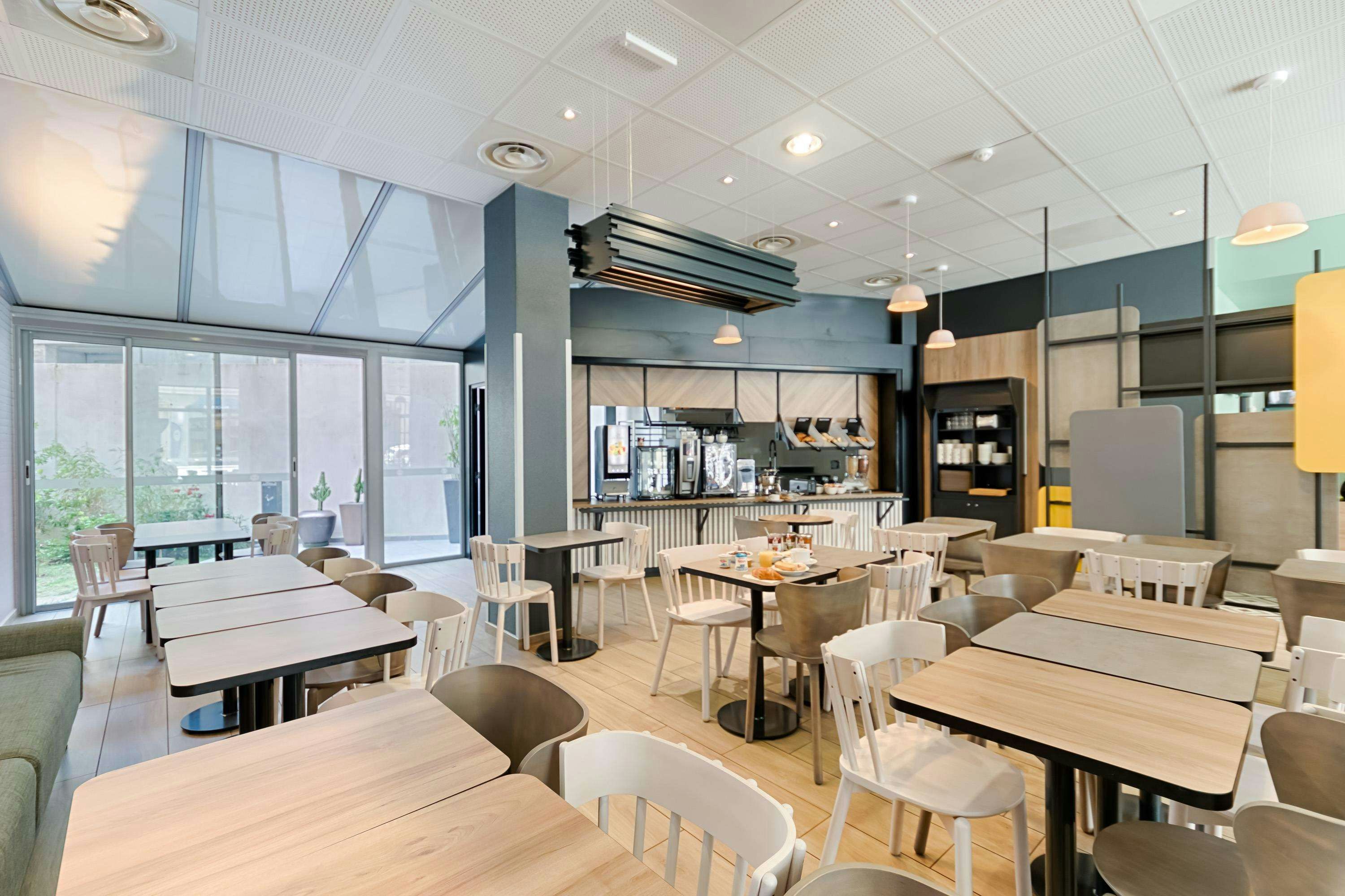 B&B HOTEL Marseille Centre La Joliette - מרסיי - מסעדה