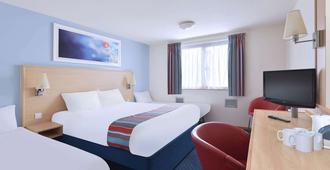 Travelodge Wirral Eastham - Birkenhead - Bedroom