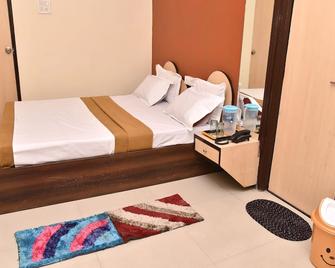 Hotel Gold Inn - Aurangabad - Makuuhuone