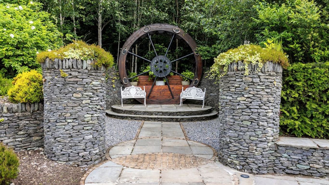 Killarney Heights Hotel