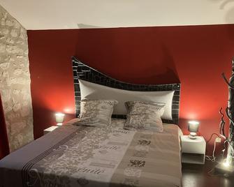Villa near Chinon for 9 people with heated pool - Anché - Habitación