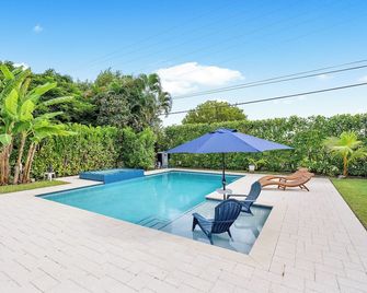 Charming 3-bedroom house in West Palm Beach with Pool and Hottub - West Palm Beach - Piscina