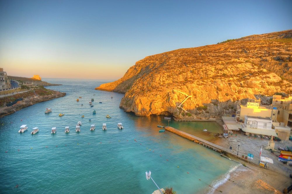 Saint Patrick's Hotel - Xlendi