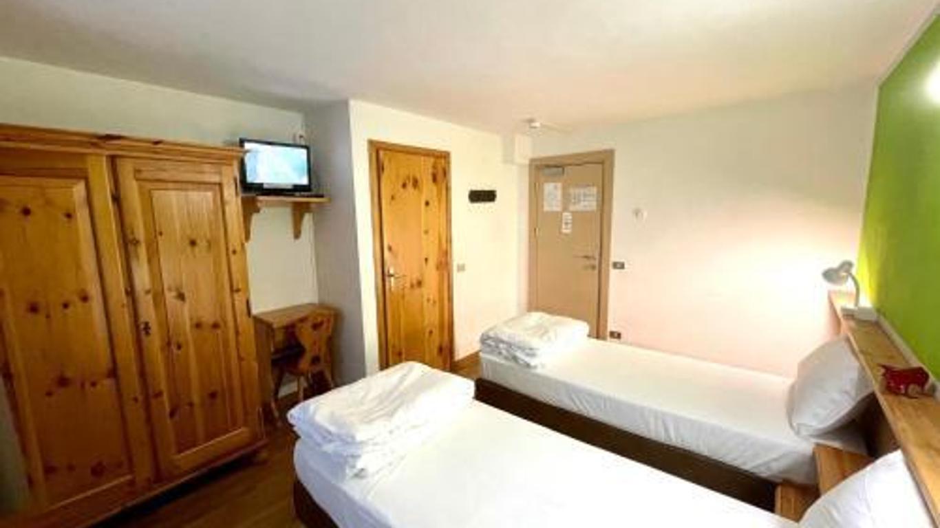 Hotel Meuble' Joli