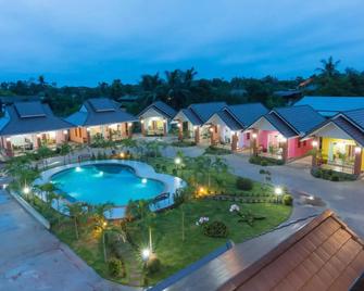 Samrong Garden - Udon Thani - Pool