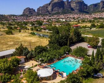 Pineas - Kalabaka - Pool