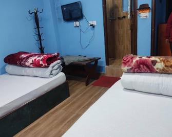 Ss Hotel Kings & Lodge Charikot Dolakha - Charikot - Habitación