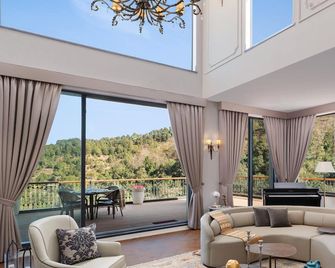 Amaraya Resort, Araiya Anthology - Nainital - Salon