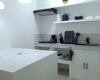 Boracay Luxury Apartments - Boracay - Kjøkken