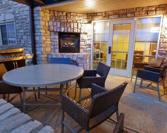 TownePlace Suites by Marriott Joplin - Joplin - Serambi