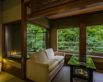 Takamiya Ryokan Miyamaso - יאמאגאטה - סלון