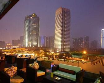 H-Hotel Riverside Chengdu - Chengdu - Balcony