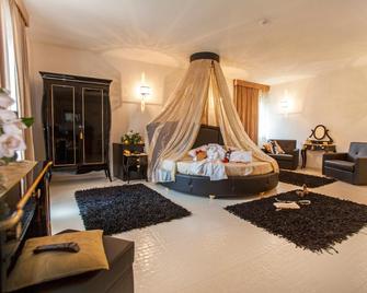 Tenuta Ippocrate - Manocalzati - Schlafzimmer