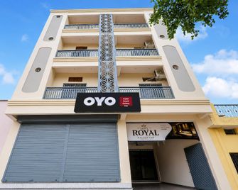 Hotel O Royal Galaxy Inn - Satna - Building