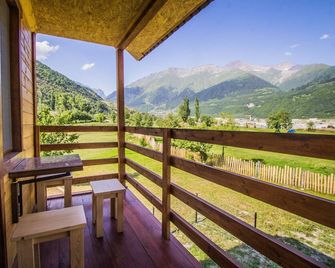 guesthouse gio - Mestia - Balcón