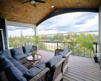 The Lake House - Lakeview with 6 bedrooms - Yankton, SD - Yankton - Balkon