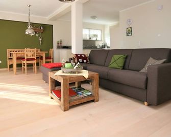 Ferienwohnung Katja - Füssen - Wohnzimmer