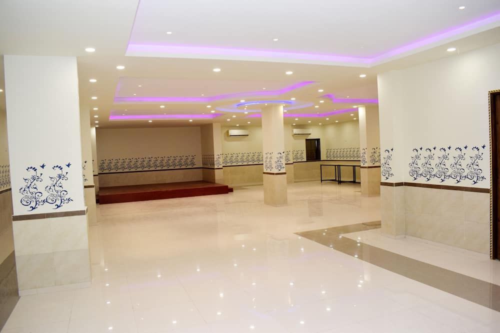 Hotel Sai Grand - Gorakhpur - Recepción