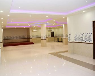 Hotel Sai Grand - Gorakhpur - Recepción