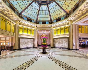Fairmont Peace Hotel - Xangai - Lobby