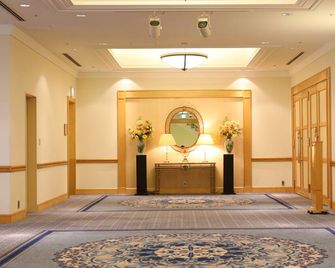 Wishton Hotel Yukari - Sakura - Pasillo