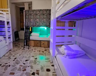Ostello Exclusive Dependance - Palermo - Bedroom