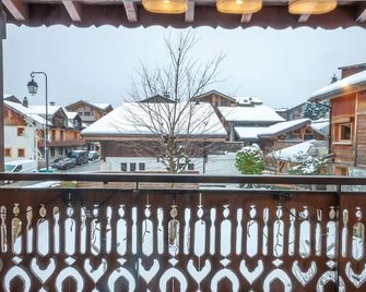 Efanle 3 - Morzine - Balcony