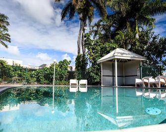 Bundaberg International Motor Inn - בונדברג - בריכה