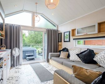 1 bedroom accommodation in Newcastleton, - Newcastleton