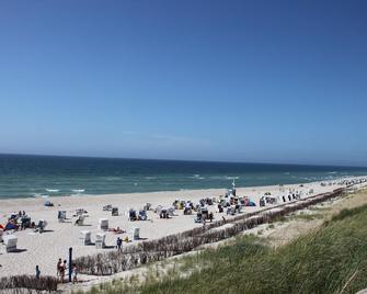 Seewarte - Hörnum - Beach