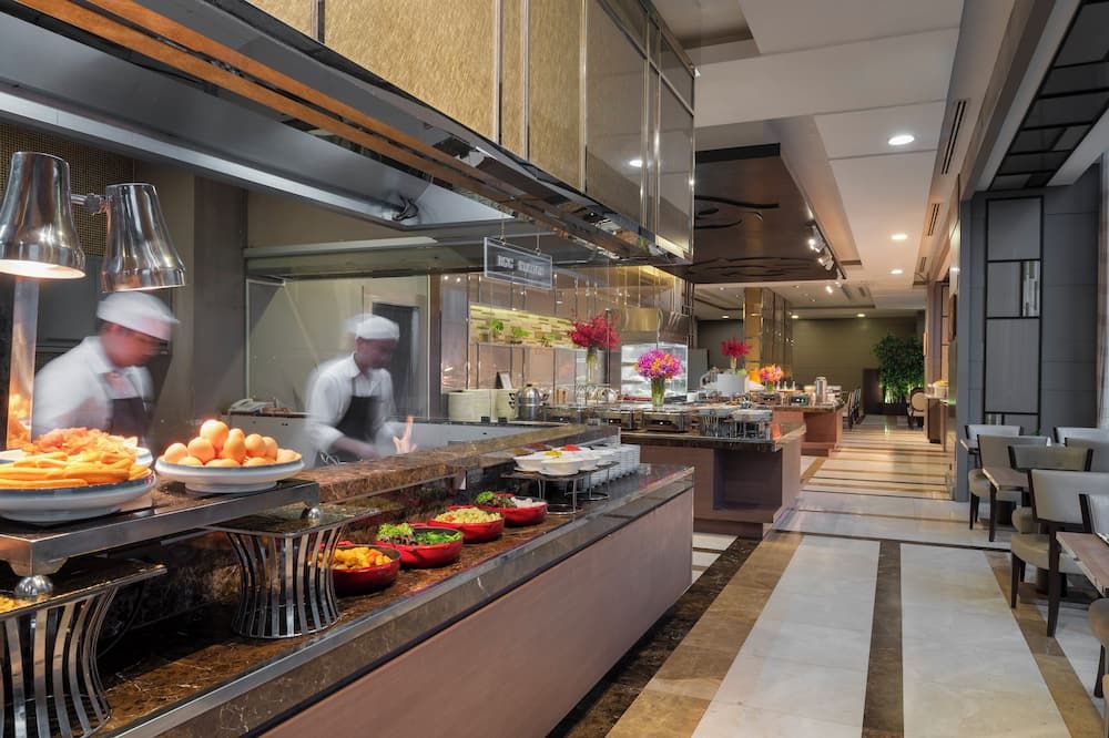 The Berkeley Hotel Pratunam - בנגקוק - בופה