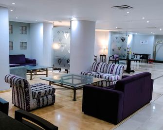 Hotel Internacional La Triada - Bucaramanga - Lobby