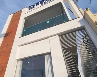 Botus Hotel - Barcarena - Edificio