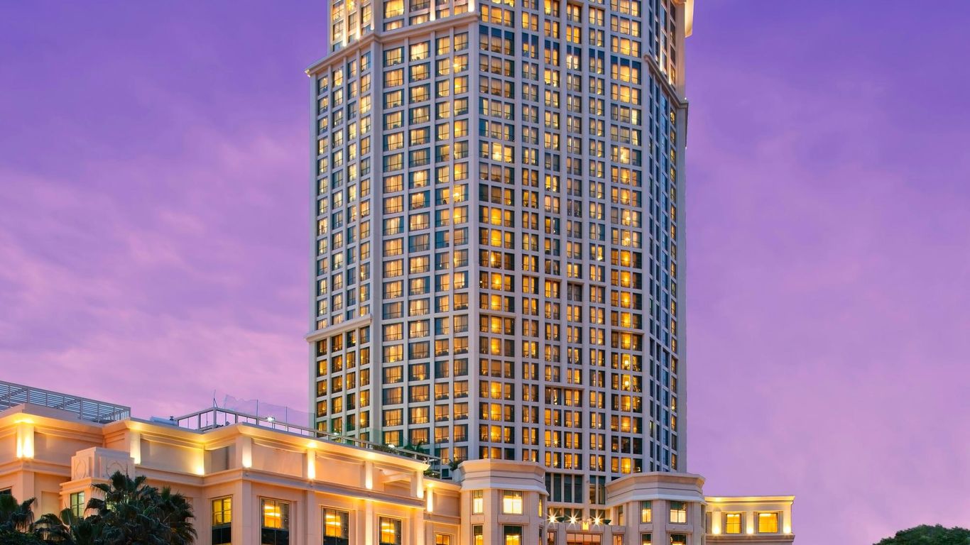 جراند كوبثورن ووترفرونت